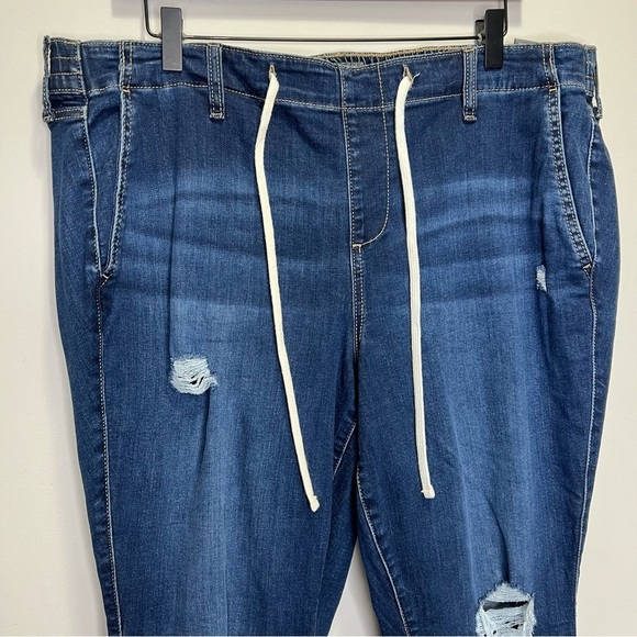 Torrid Blue Straight Leg Distressed Jeans Size 2x - Picture 4 of 11